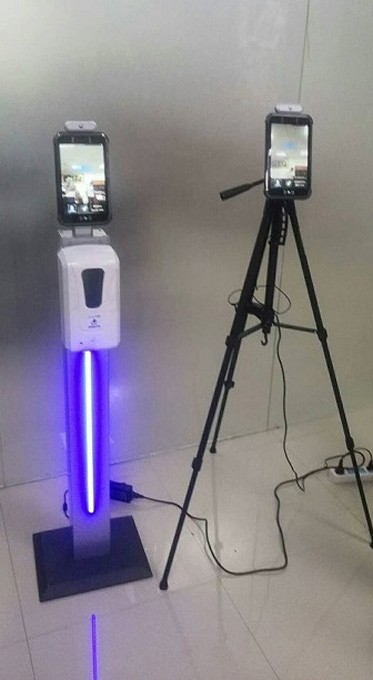 Face recognition thermometer