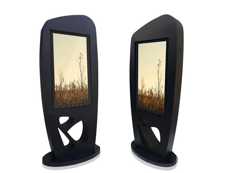 High brightness outdoor digital totem